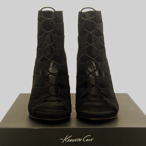 Kenneth Cole Barlow Heel - Picture 2 of 6